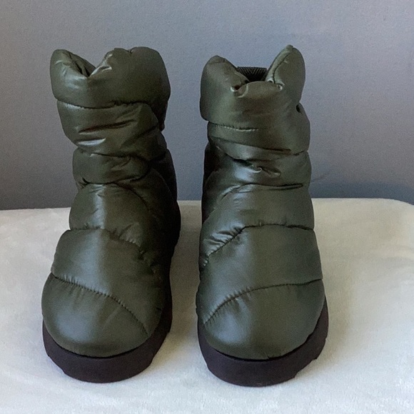 NWT PIUMESTUDIO Ankle boots Military green - Picture 5 of 11
